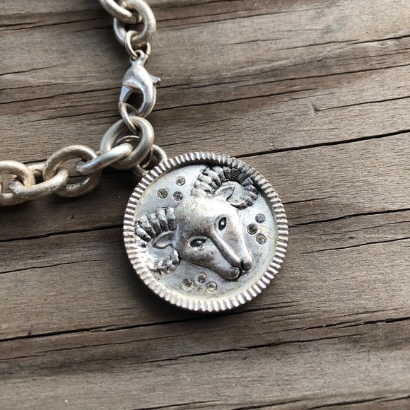 VTG MCM Aries Ram Astrology / Star Sign Silver Toned Oval Chain Link Bracelet - Picture 5 of 10